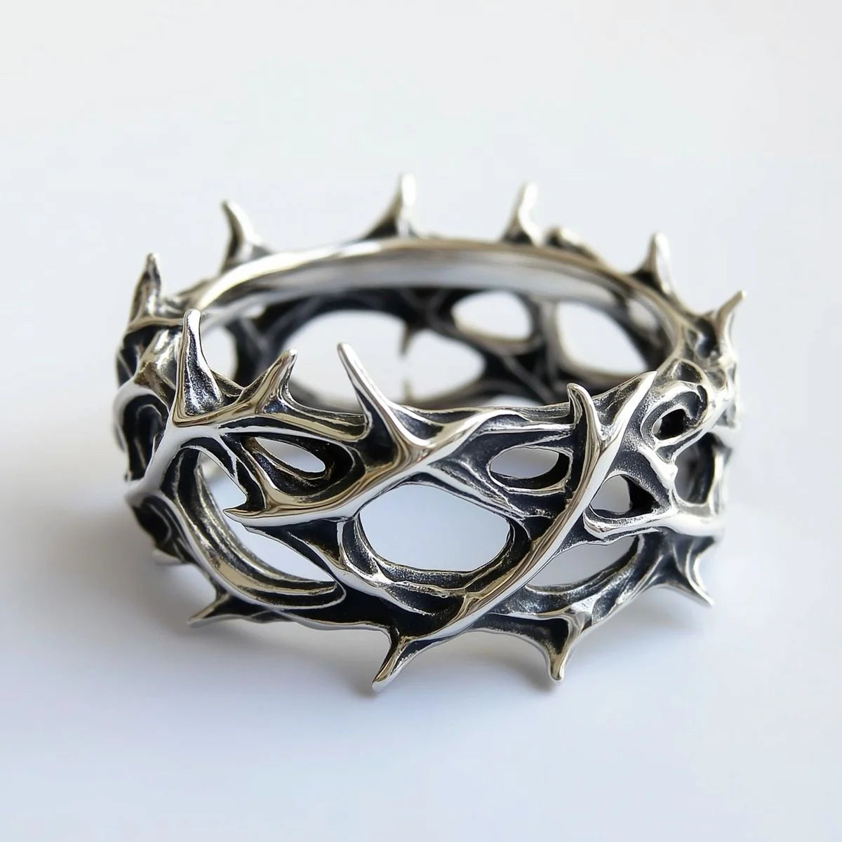 Retro Gothic Thorn Ring