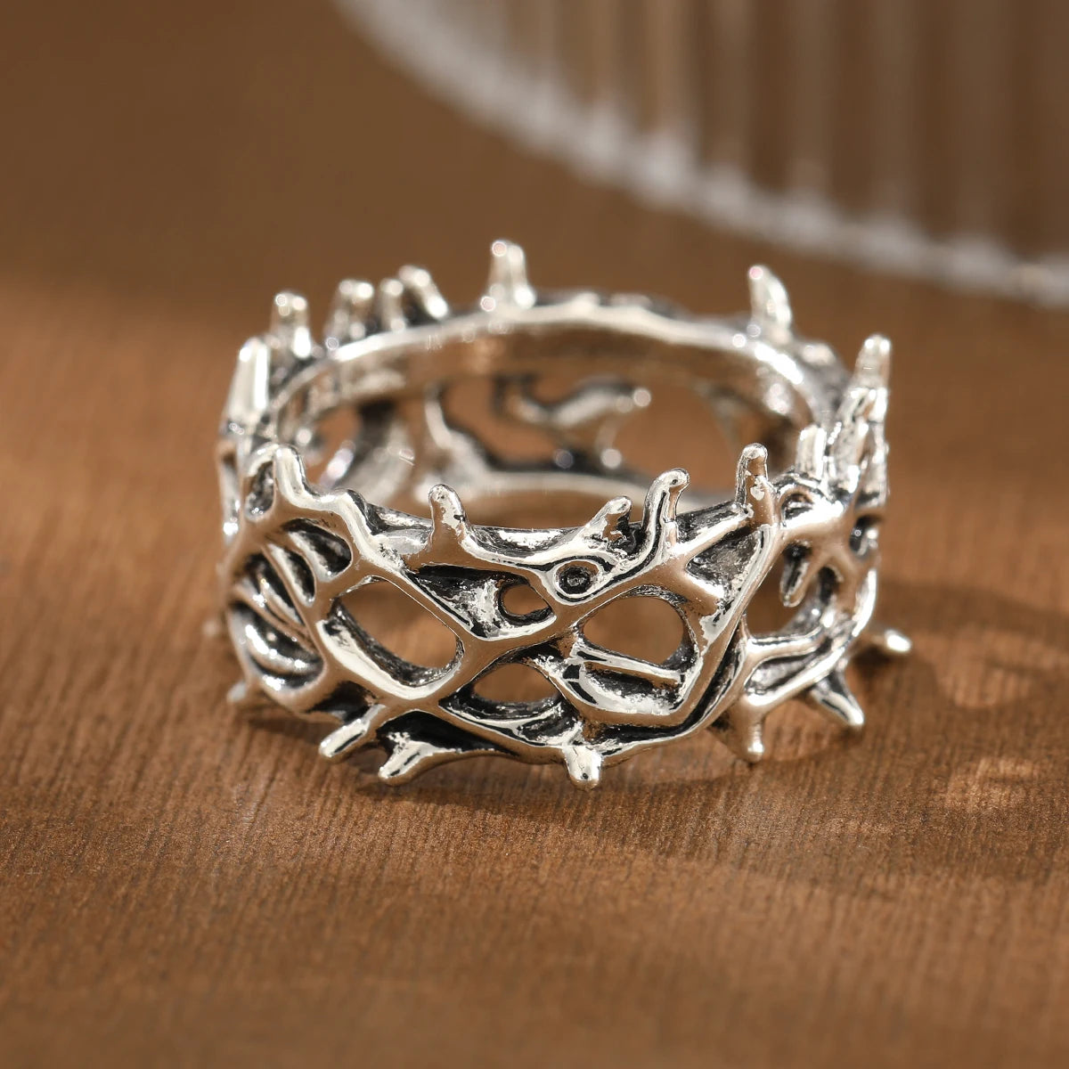 Retro Gothic Thorn Ring