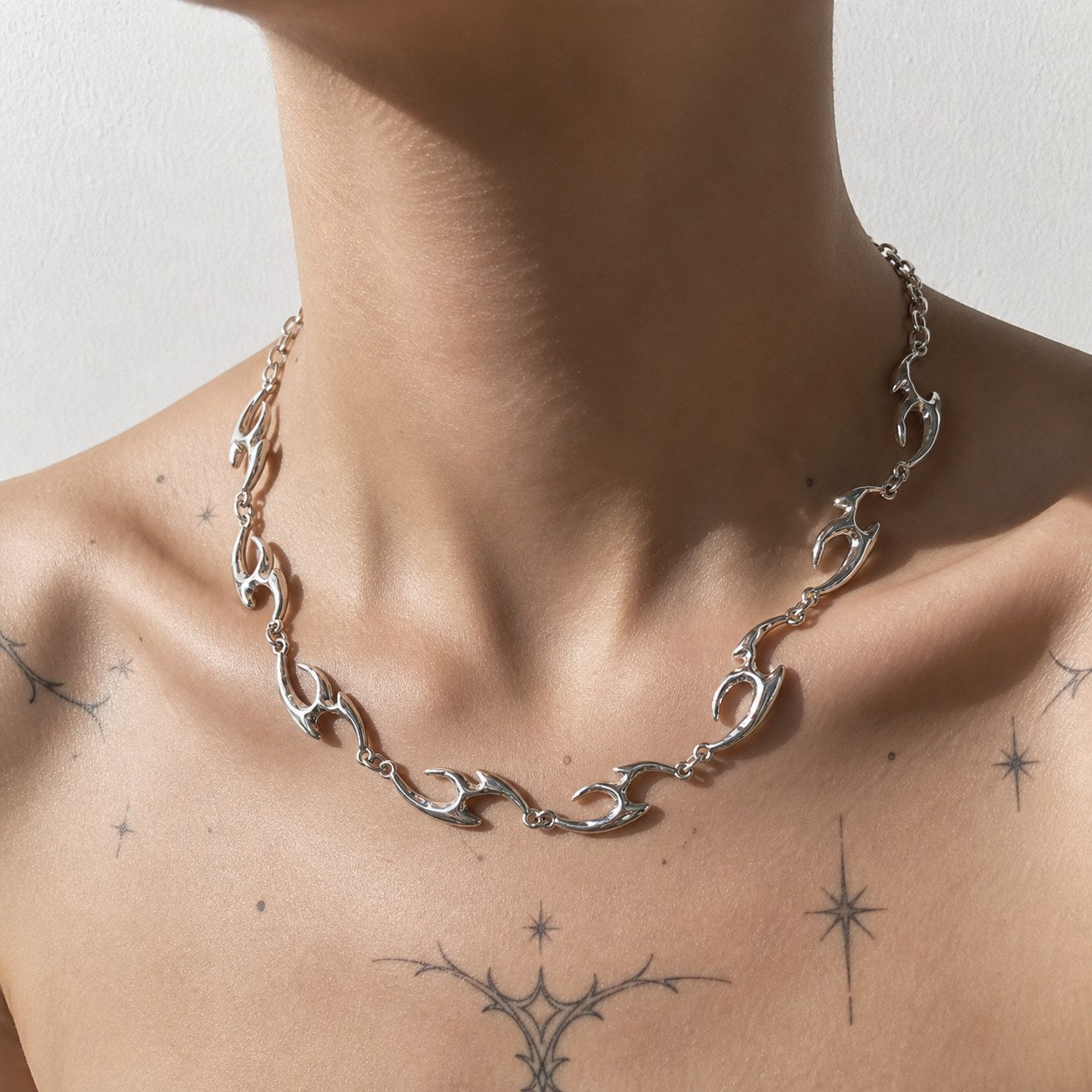Punk Thorn Choker Necklace worn — Drokt