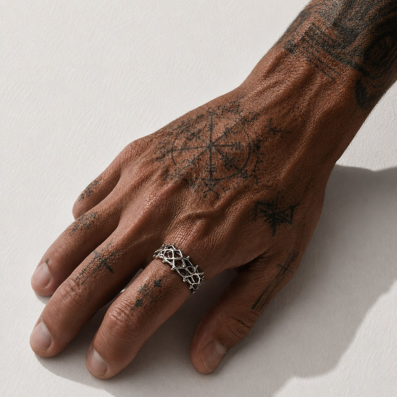 Retro Gothic Thorn Ring