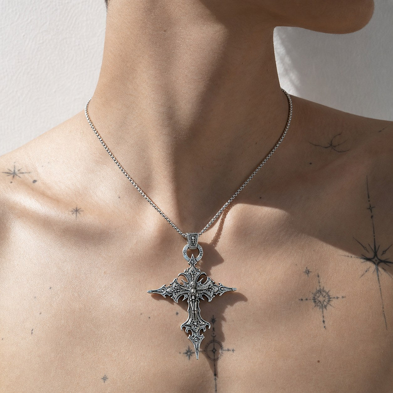Gothic Skull Cross Pendant Necklace worn — Drokt