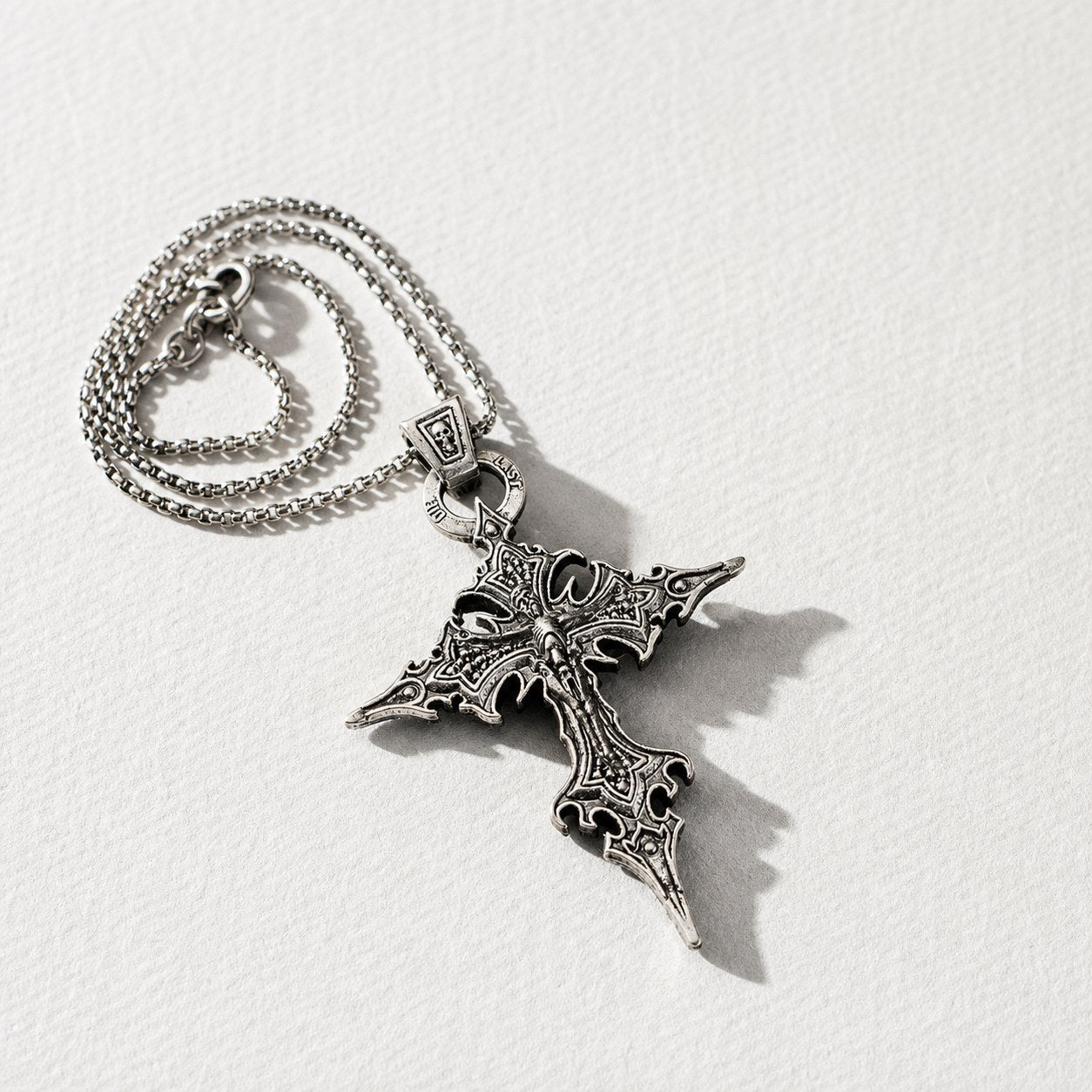 Gothic Skull Cross Pendant Necklace — Drokt profile view